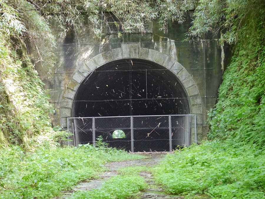 加茂坂トンネル